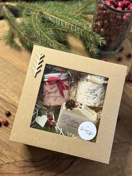 KOŠĀ MEŽA DĀVANA - DZĒRVENE 